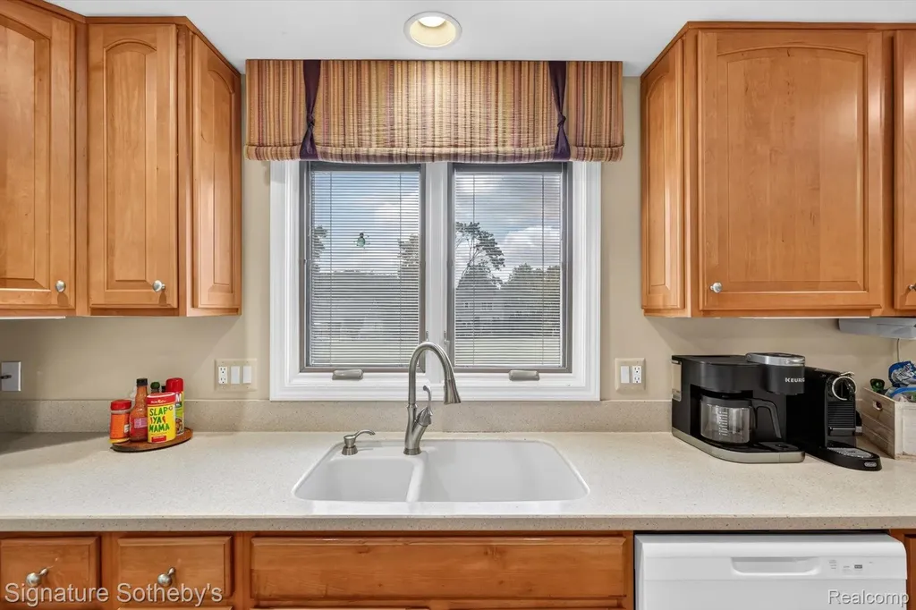 23499 Winthrop Court Novi City MI 48375