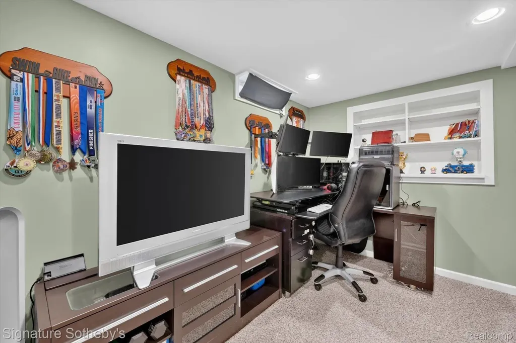 23499 Winthrop Court Novi City MI 48375