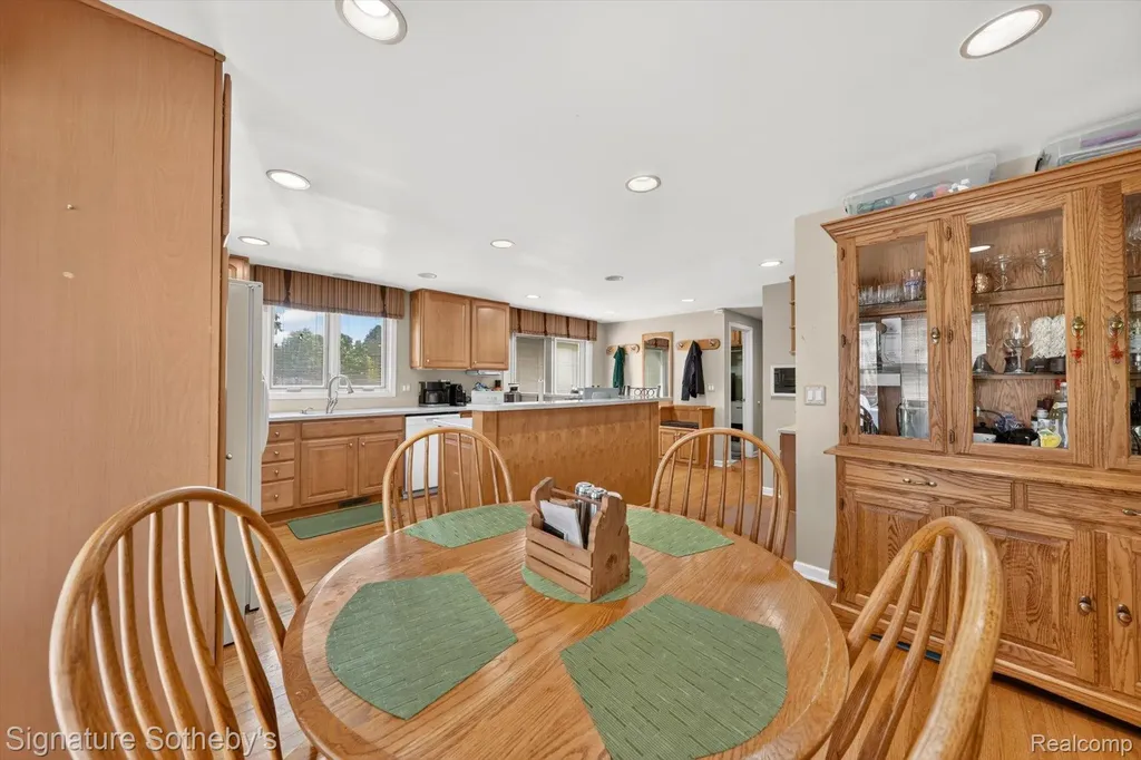 23499 Winthrop Court Novi City MI 48375