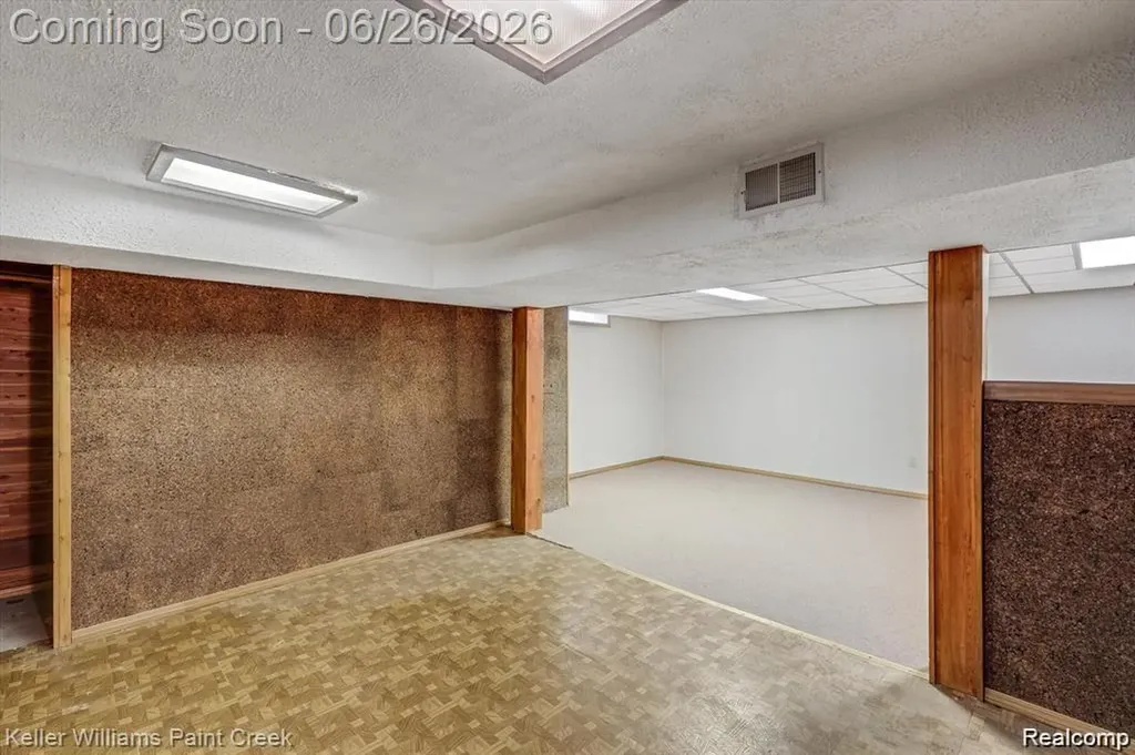 4644 Kingsley Drive Warren City MI 48092