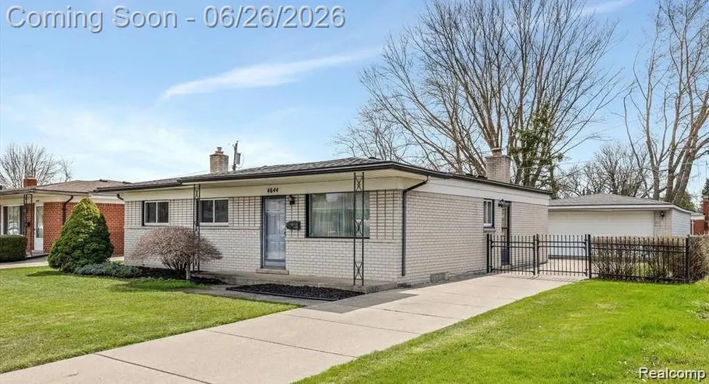 4644 Kingsley Drive Warren City MI 48092