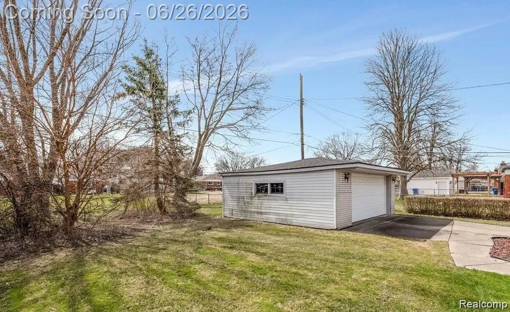 4644 Kingsley Drive Warren City MI 48092