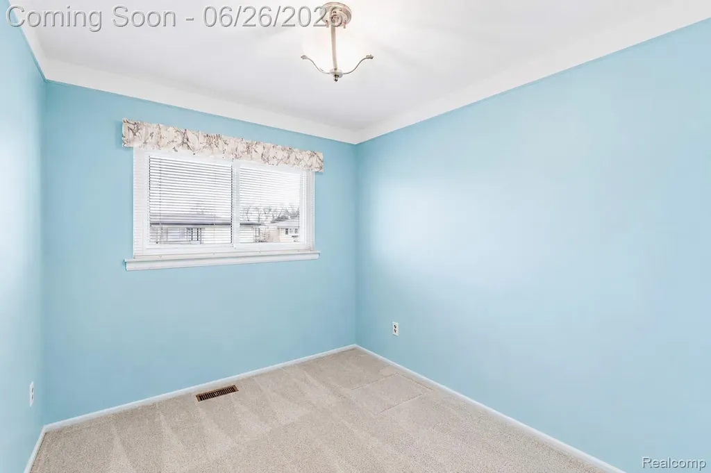 4644 Kingsley Drive Warren City MI 48092