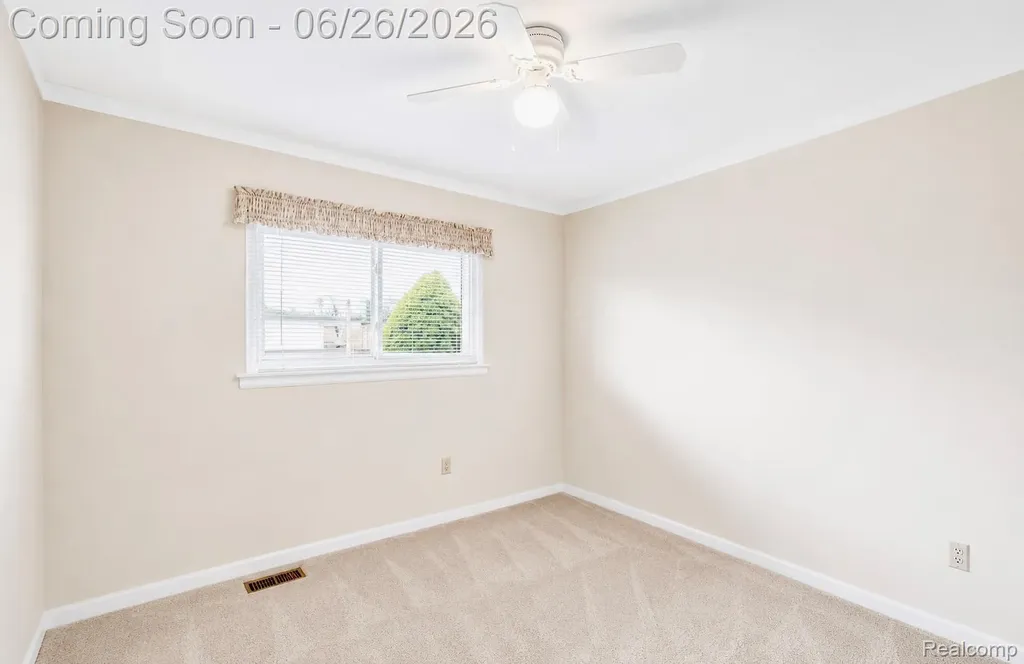 4644 Kingsley Drive Warren City MI 48092