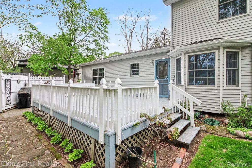 259 Wing Court Northville City MI 48167