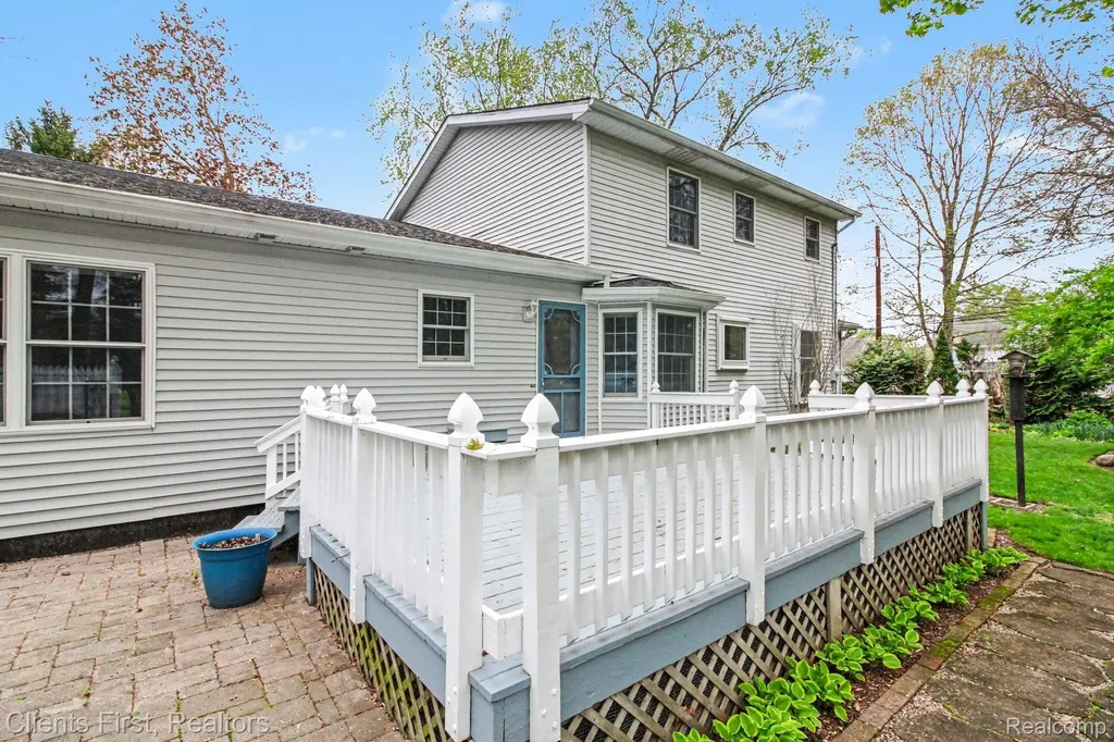 259 Wing Court Northville City MI 48167