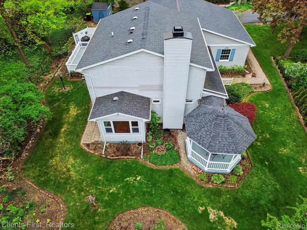 259 Wing Court Northville City MI 48167