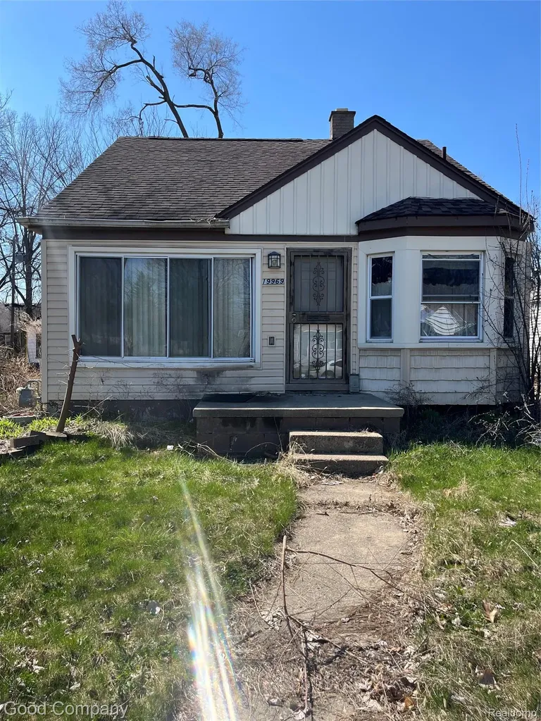 19969 Biltmore Street Detroit City MI 48235