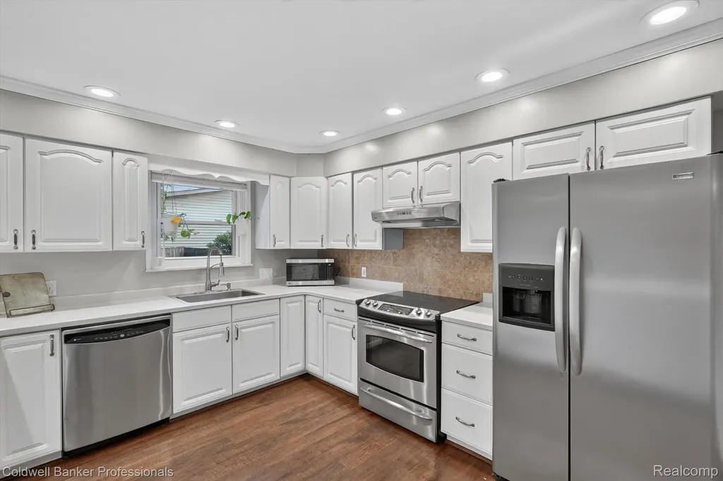 3024 Harold Drive Oregon Township MI 48421