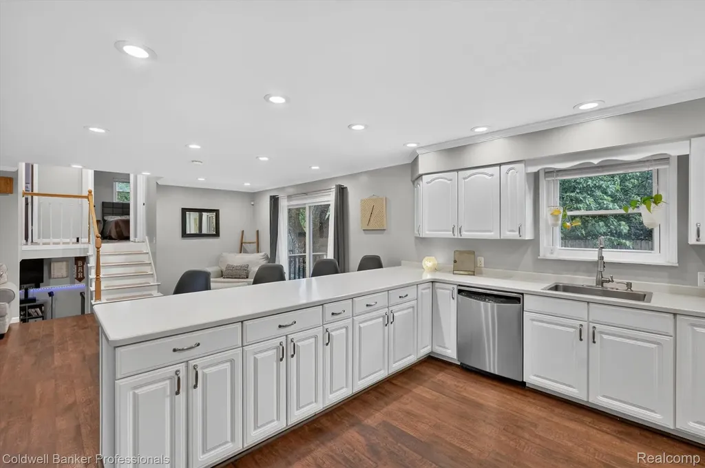 3024 Harold Drive Oregon Township MI 48421