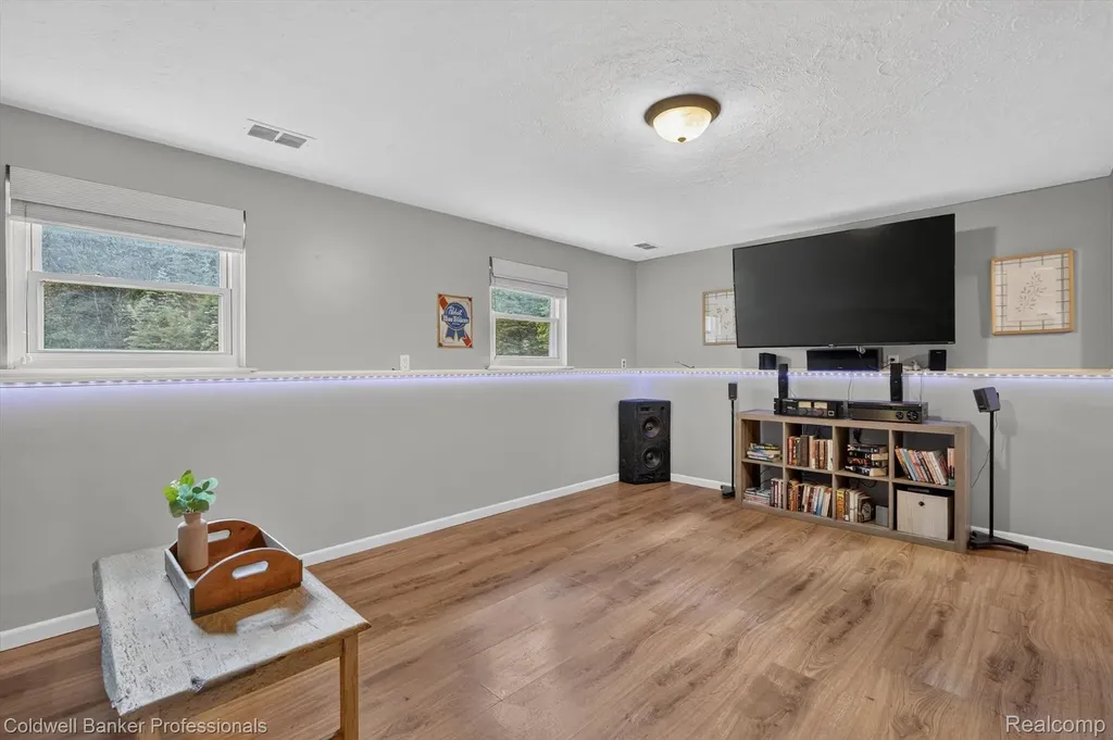 3024 Harold Drive Oregon Township MI 48421