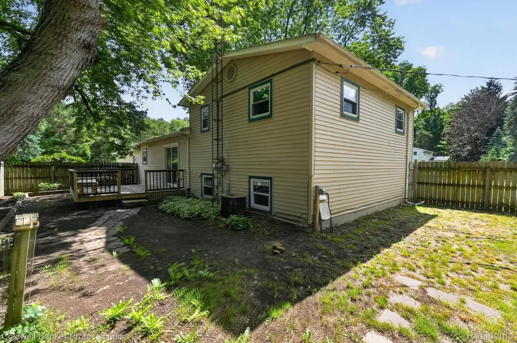 3024 Harold Drive Oregon Township MI 48421