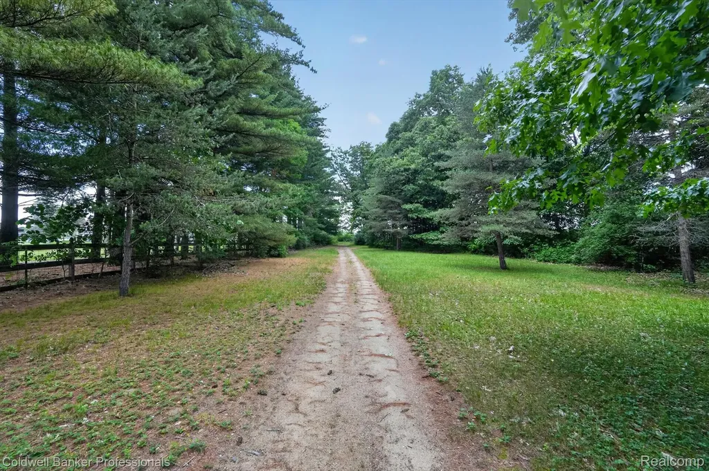 3024 Harold Drive Oregon Township MI 48421