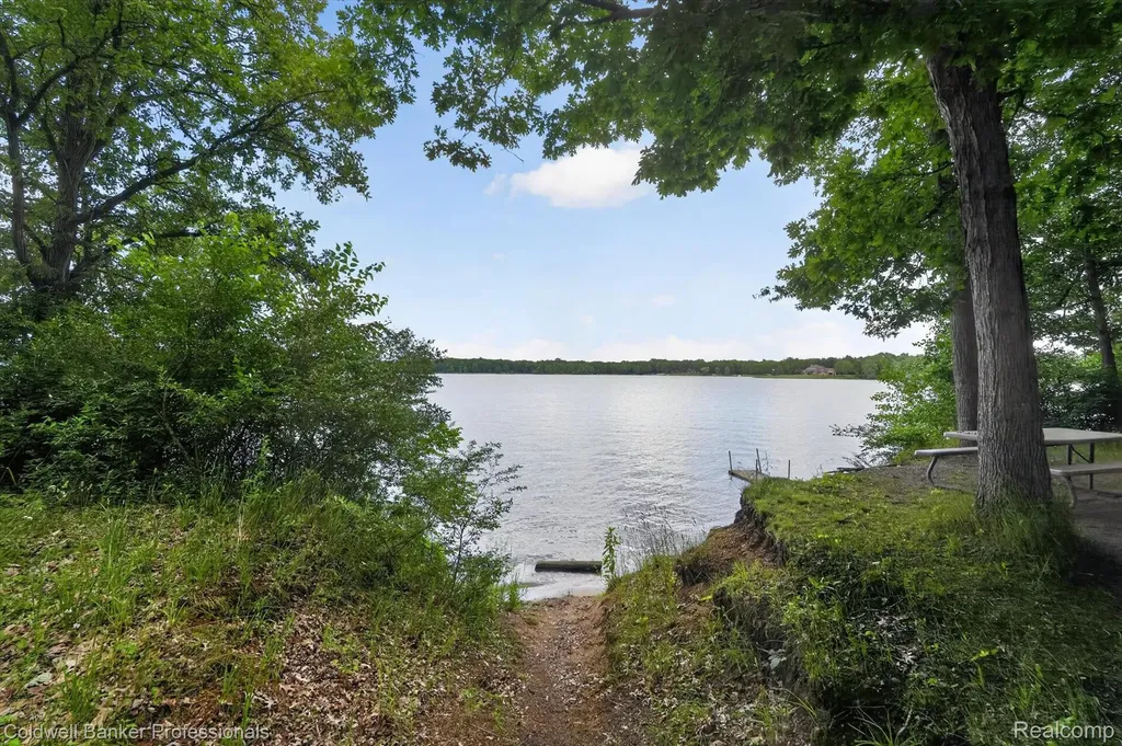 3024 Harold Drive Oregon Township MI 48421