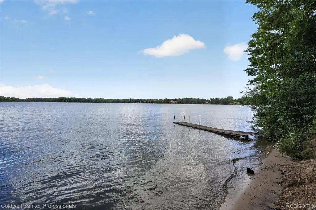 3024 Harold Drive Oregon Township MI 48421