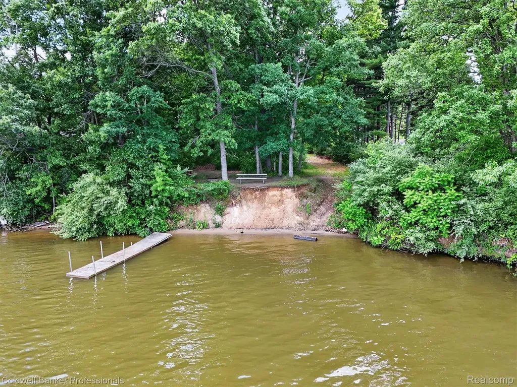 3024 Harold Drive Oregon Township MI 48421