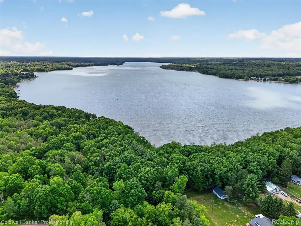 3024 Harold Drive Oregon Township MI 48421