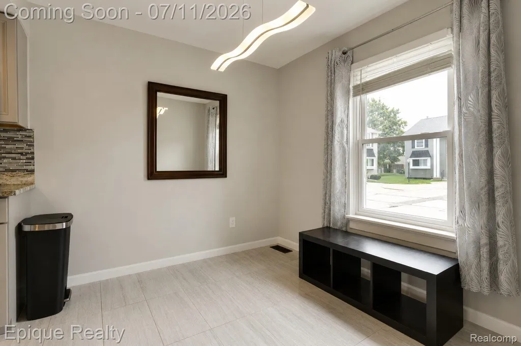 37525 Charter Oaks Boulevard Clinton Charter Township MI 48036
