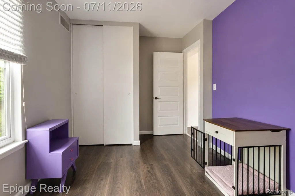 37525 Charter Oaks Boulevard Clinton Charter Township MI 48036