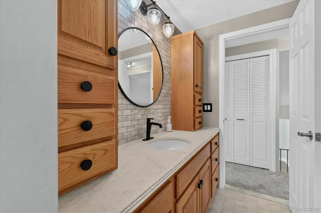 24800 Pamela Street Brownstown Charter Township MI 48134