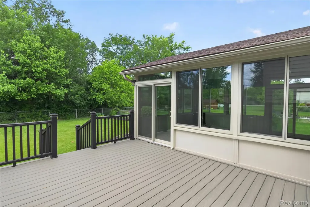 24800 Pamela Street Brownstown Charter Township MI 48134