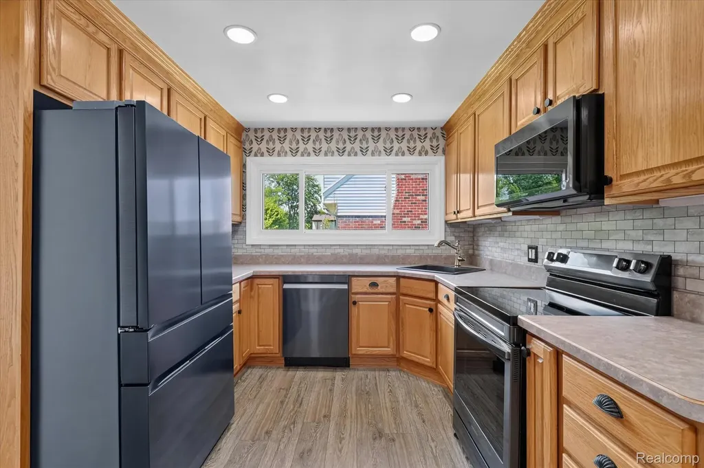 24800 Pamela Street Brownstown Charter Township MI 48134