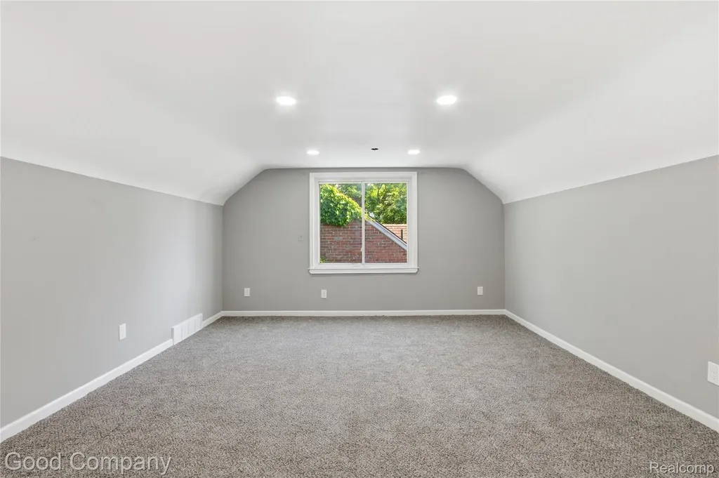 18246 Ashton Avenue Detroit City MI 48219