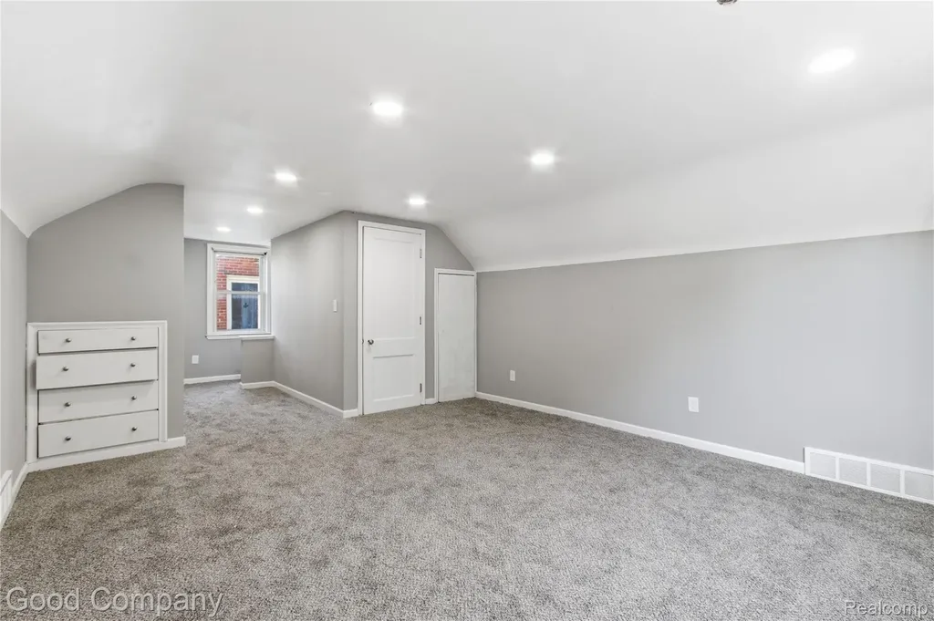 18246 Ashton Avenue Detroit City MI 48219