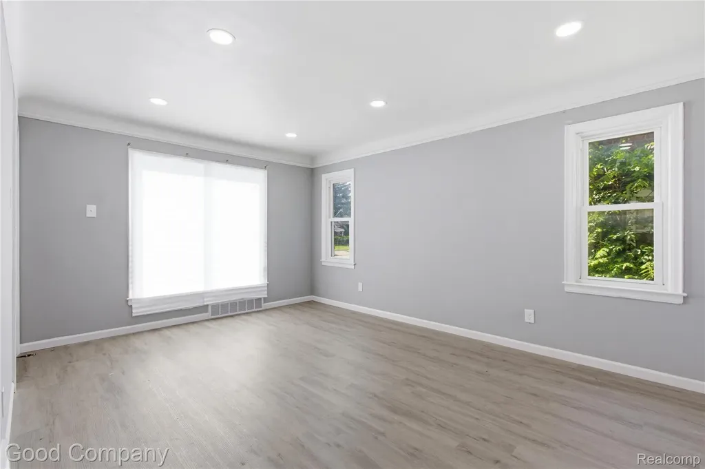 18246 Ashton Avenue Detroit City MI 48219