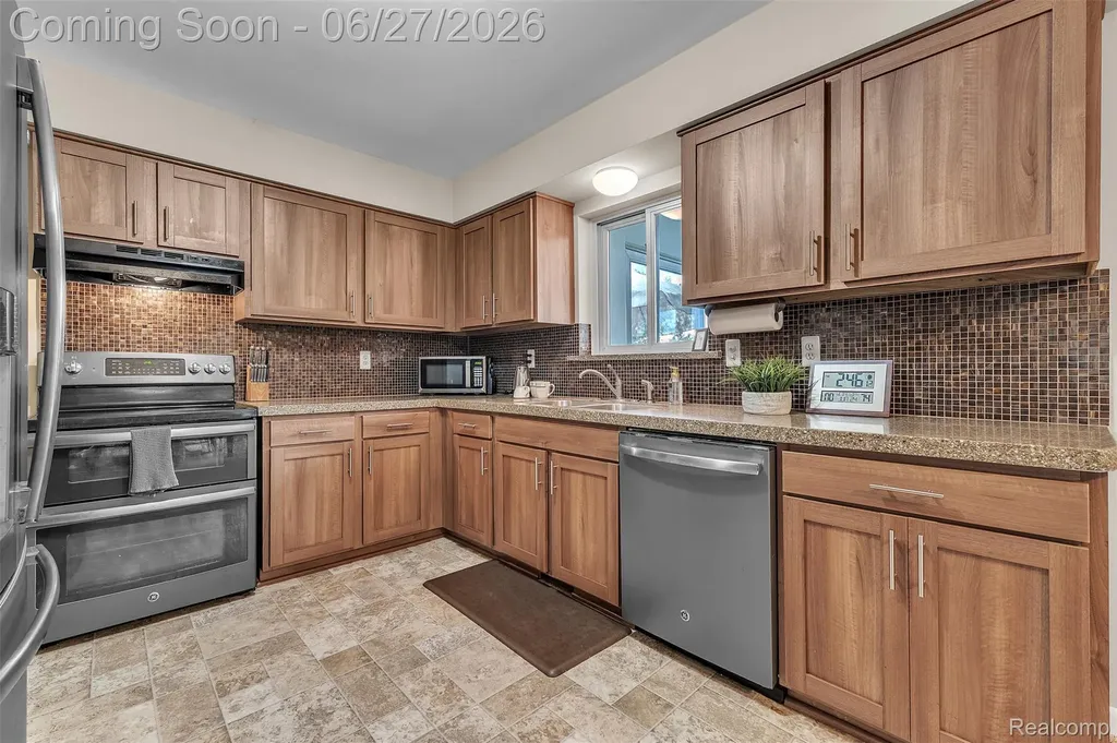 2276 Webster Park Drive Genoa Township MI 48843