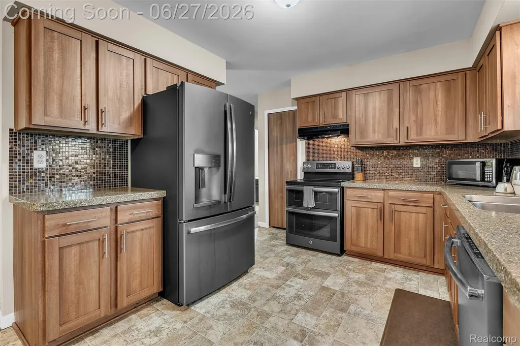 2276 Webster Park Drive Genoa Township MI 48843