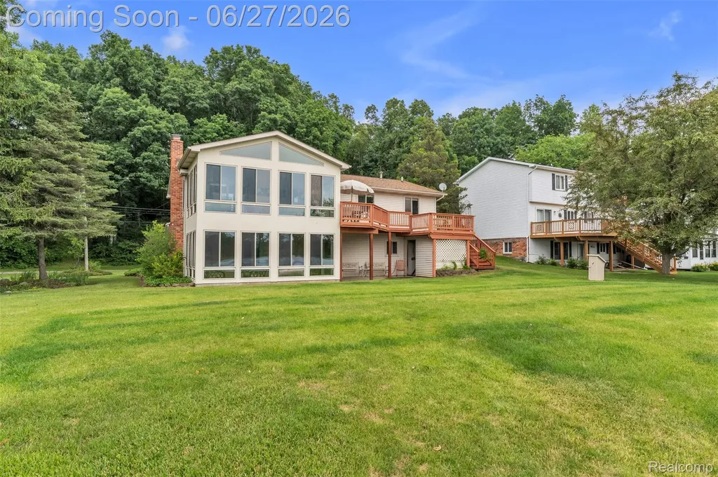 2276 Webster Park Drive Genoa Township MI 48843