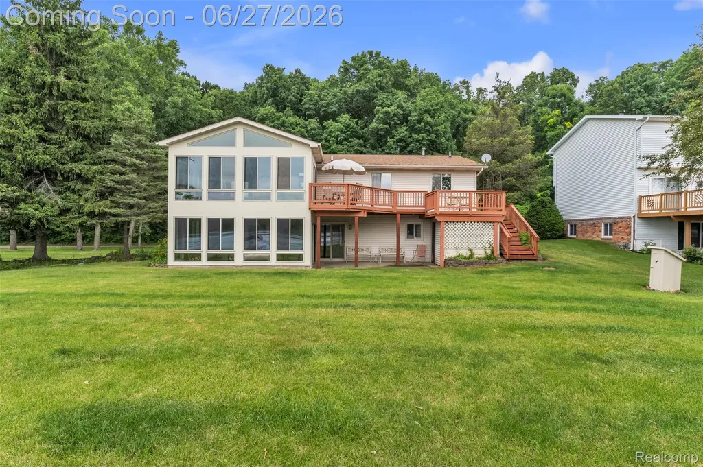 2276 Webster Park Drive Genoa Township MI 48843