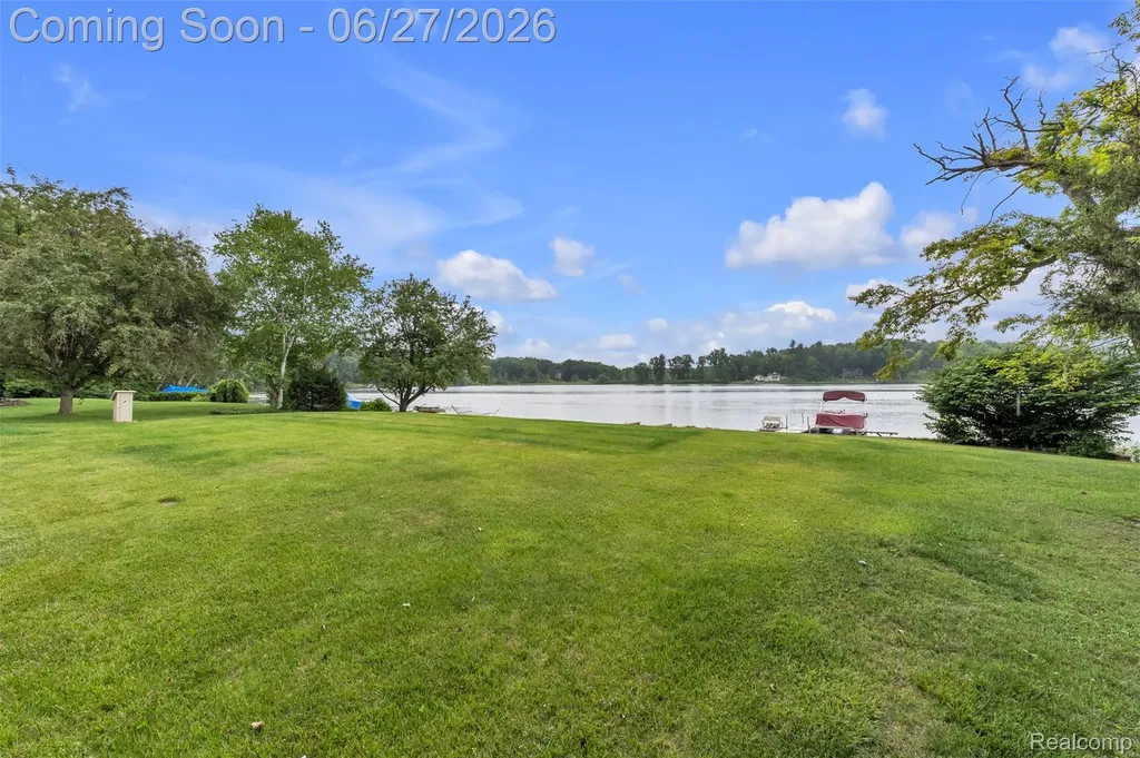 2276 Webster Park Drive Genoa Township MI 48843