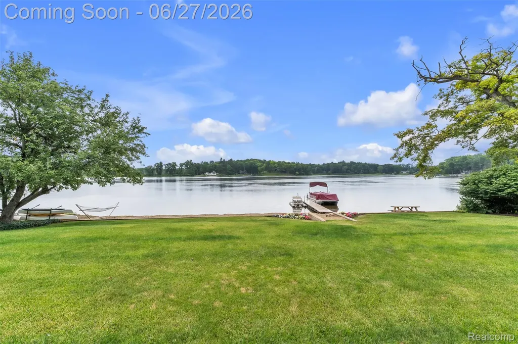 2276 Webster Park Drive Genoa Township MI 48843