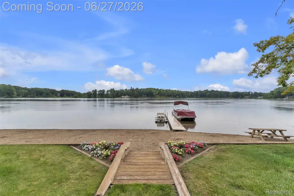 2276 Webster Park Drive Genoa Township MI 48843