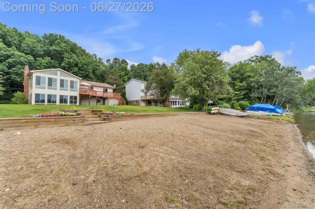 2276 Webster Park Drive Genoa Township MI 48843
