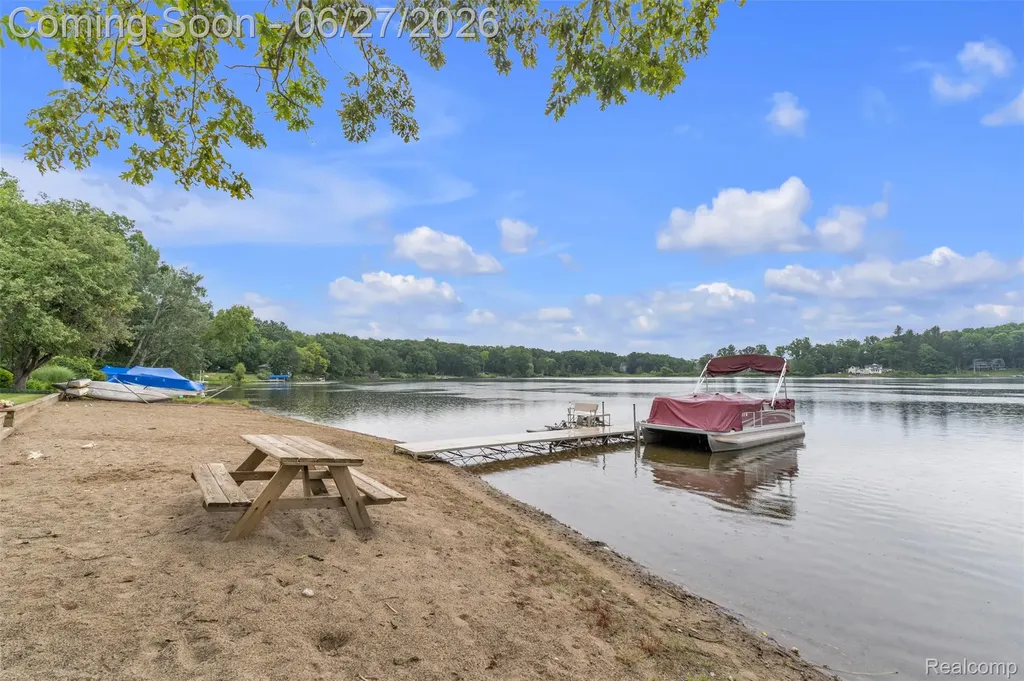 2276 Webster Park Drive Genoa Township MI 48843