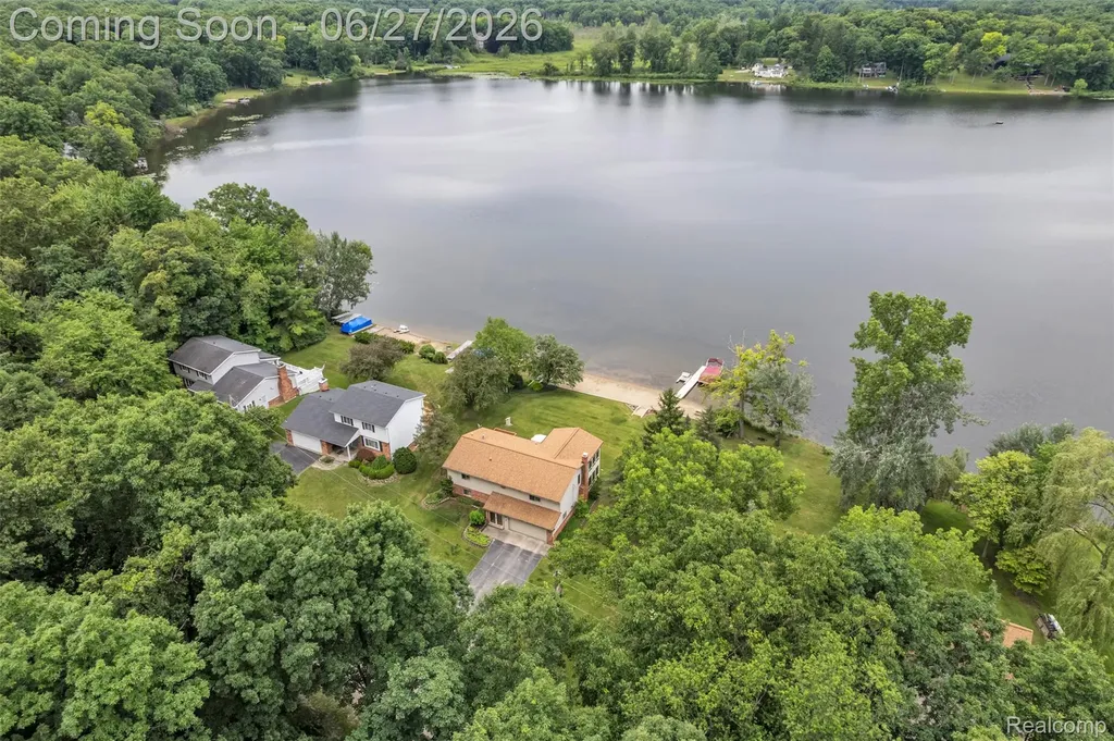 2276 Webster Park Drive Genoa Township MI 48843