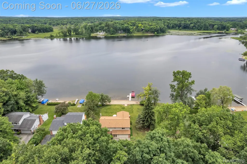 2276 Webster Park Drive Genoa Township MI 48843