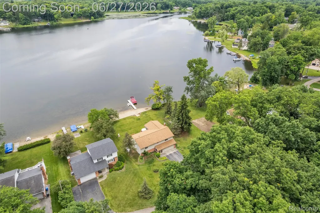 2276 Webster Park Drive Genoa Township MI 48843