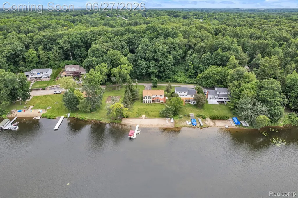 2276 Webster Park Drive Genoa Township MI 48843