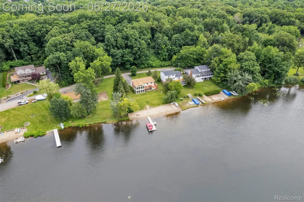 2276 Webster Park Drive Genoa Township MI 48843
