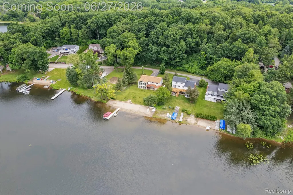 2276 Webster Park Drive Genoa Township MI 48843