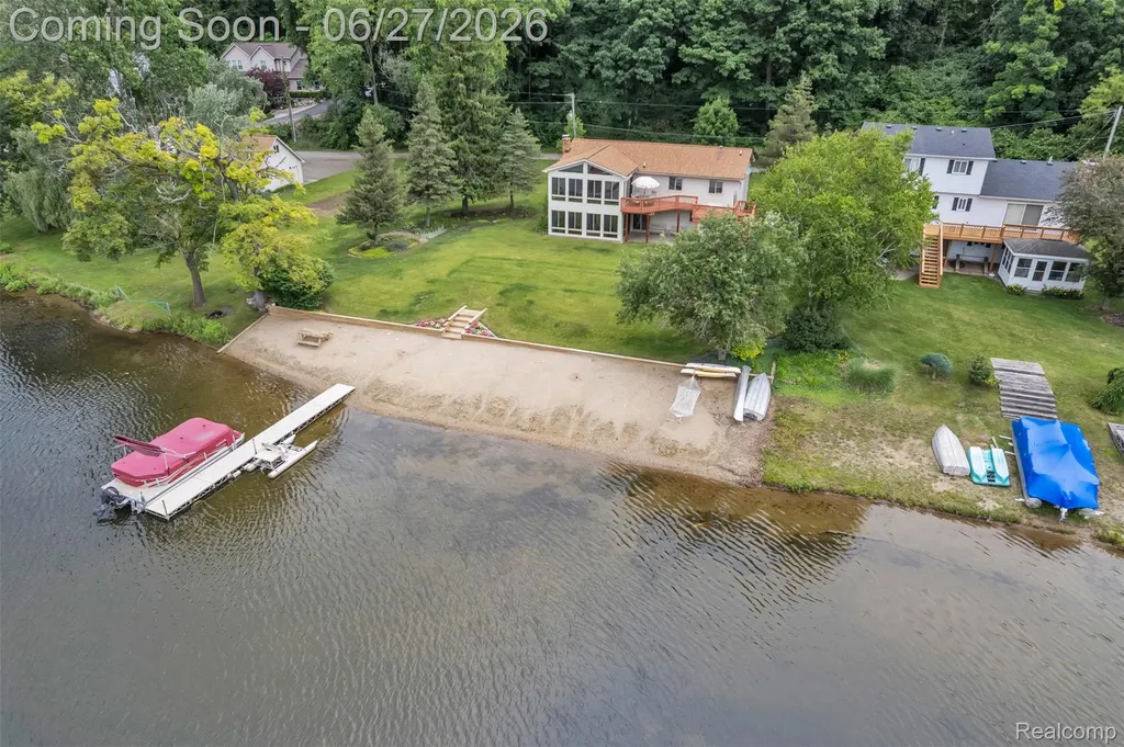 2276 Webster Park Drive Genoa Township MI 48843