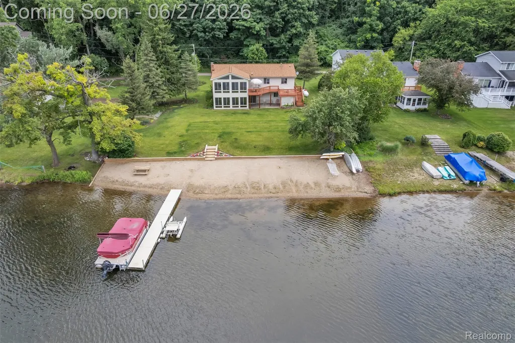 2276 Webster Park Drive Genoa Township MI 48843