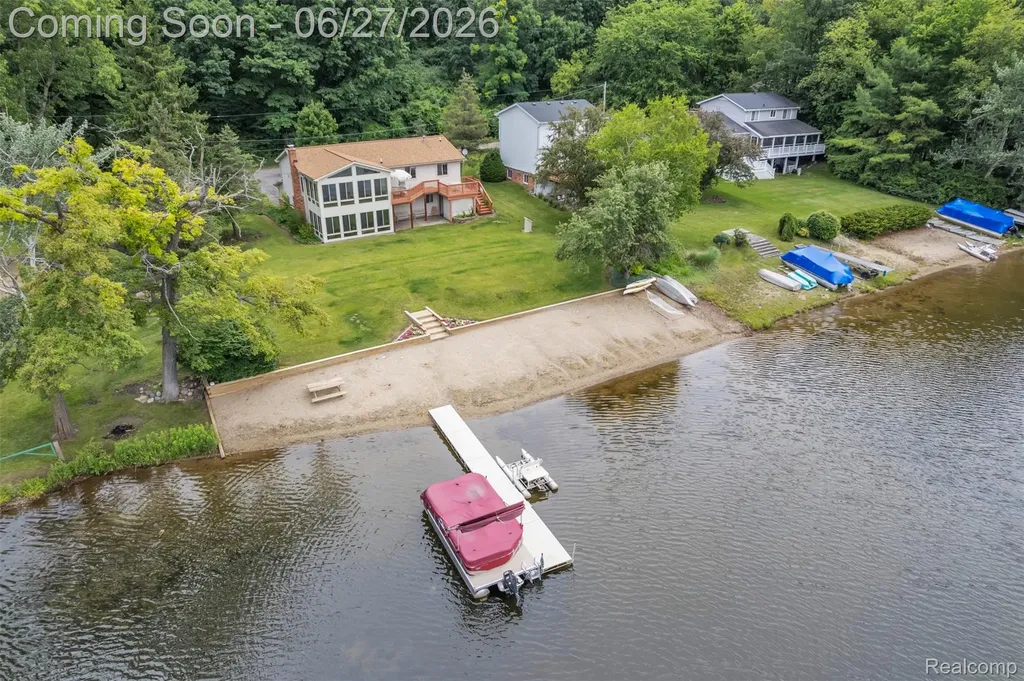 2276 Webster Park Drive Genoa Township MI 48843