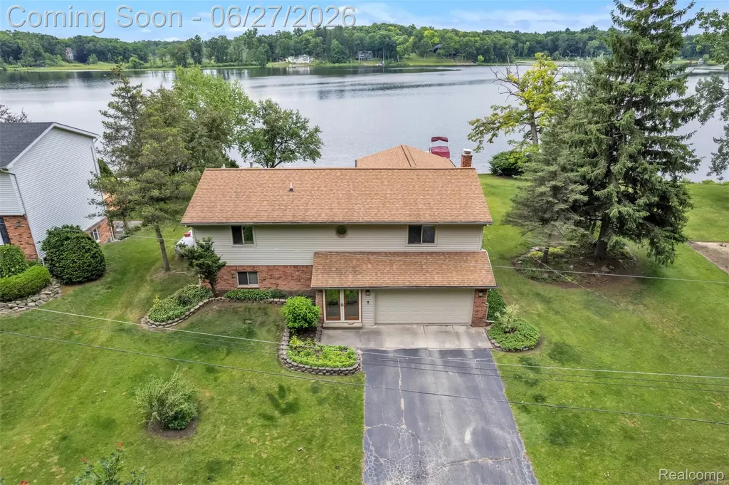 2276 Webster Park Drive Genoa Township MI 48843