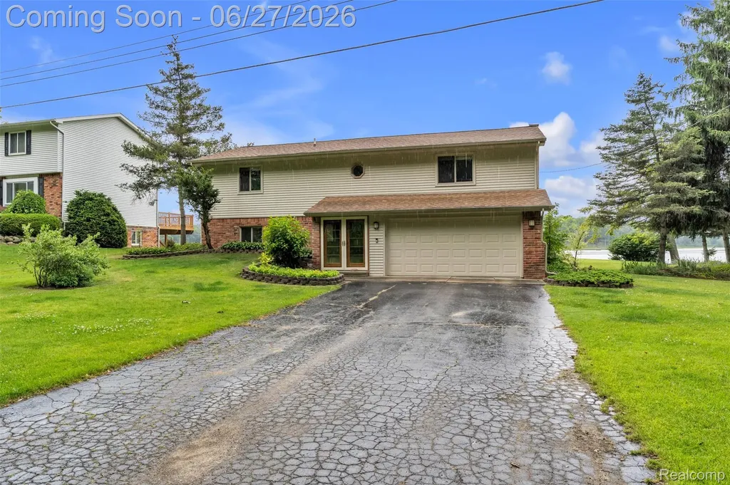 2276 Webster Park Drive Genoa Township MI 48843