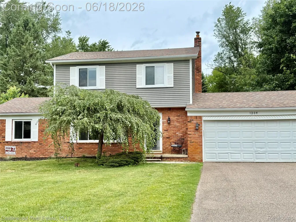1209 Bay Ridge Drive Highland Charter Township MI 48356